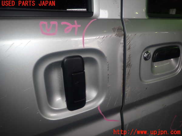5UPJ-26861290]エブリイ(DA17V)右後ドア ジャンク部品取り_m0002.jpg
