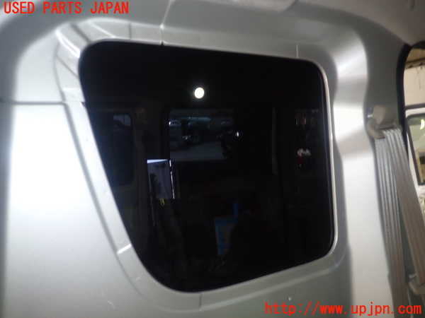 5UPJ-26861382]エブリイ(DA17V)左クォーターガラス 43R-007953 中古_m0002.jpg