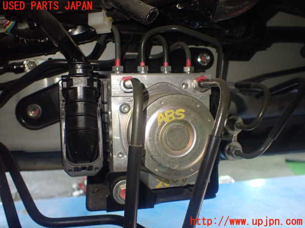 5UPJ-26864040]エブリイ(DA17V)ABSアクチュエーター 中古_m0001.jpg