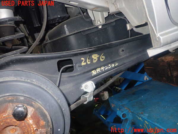 1UPJ-26865325]エブリイ(DA17V)右リアテンションロッド 中古_m0001.jpg