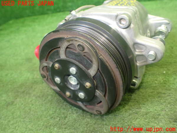 5UPJ-26866025]エブリイ(DA17V)エアコンコンプレッサー 中古_m0003.jpg