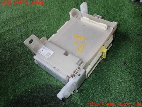 1UPJ-26876742]アクア(AQUA)(NHP10)ヒューズボックス2 中古_m0001.jpg
