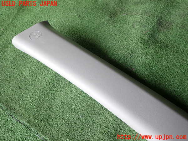 5UPJ-26877660]アクア(AQUA)(NHP10)左フロントピラートリム 中古_m0002.jpg