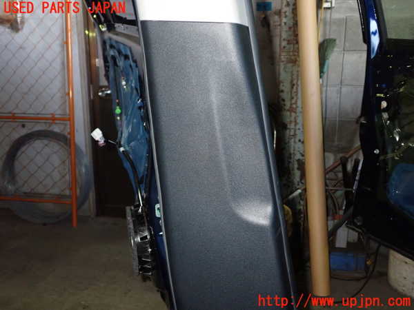5UPJ-26877670]アクア(AQUA)(NHP10)左センターピラートリム 中古_m0003.jpg