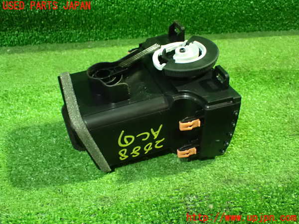 5UPJ-26887526]レクサス・RX450h(GYL20W)エアコン吹き出し口1 (右) 中古_m0002.jpg