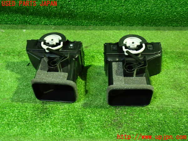 5UPJ-26887528]レクサス・RX450h(GYL20W)エアコン吹き出し口3 (真中) 中古_m0002.jpg