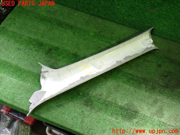 1UPJ-26887655]レクサス・RX450h(GYL20W)右フロントピラートリム 中古_m0003.jpg