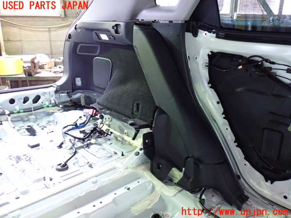 5UPJ-26887680]レクサス・RX450h(GYL20W)左リアピラートリム 中古_m0003.jpg