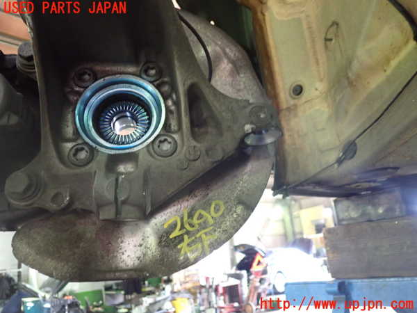 5UPJ-26904290]BMW ミニ(MINI)クーパーD クラブマン F54(LR20)右フロントナックルハブ 中古_m0001.jpg