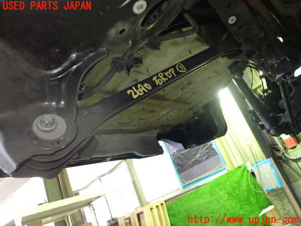 1UPJ-26905200]BMW ミニ(MINI)クーパーD クラブマン F54(LR20)右リアロアアーム1 中古_m0001.jpg