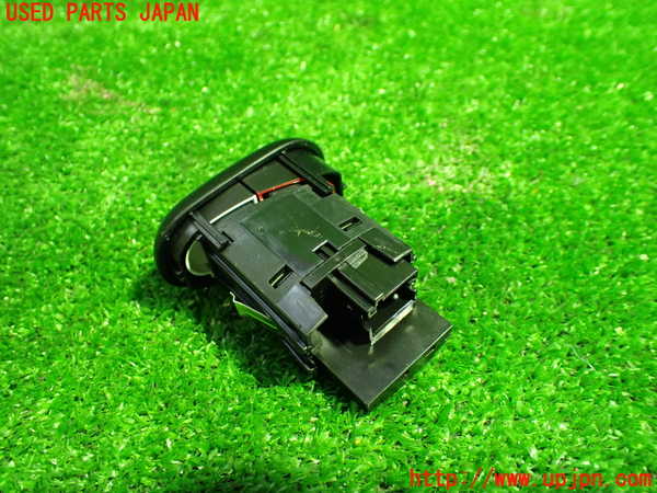 1UPJ-26906290]BMW ミニ(MINI)クーパーD クラブマン F54(LR20)ハザードスイッチ 中古_m0002.jpg