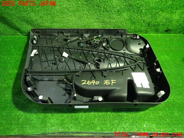 1UPJ-26901234]BMW ミニ(MINI)クーパーD クラブマン F54(LR20)右前ドア内張り 中古_m0004.jpg