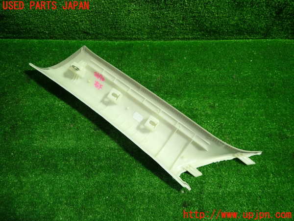 5UPJ-26907655]BMW ミニ(MINI)クーパーD クラブマン F54(LR20)右フロントピラートリム 中古_m0003.jpg