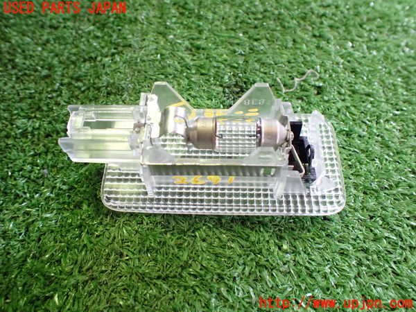 2UPJ-26916412]ロードスター(ND5RC)ルームランプ2 (ラゲッジ) 中古_m0003.jpg