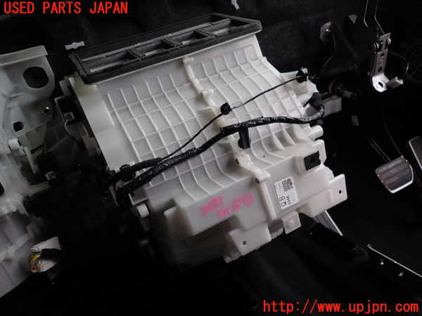 2UPJ-26926081]MX-30(DREJ3P)エバポレーター1 中古_m0001.jpg