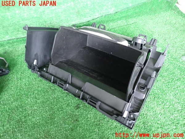 2UPJ-26927516]MX-30(DREJ3P)グローブボックス1 中古_m0002.jpg