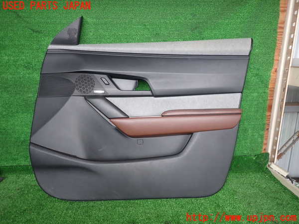 2UPJ-26921234]MX-30(DREJ3P)右前ドア内張り 中古_m0001.jpg