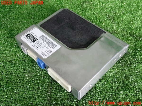5UPJ-26936146]レクサス・IS F(USE20)コンピューター1 (テレマティクストランシーバー) 中古_m0001.jpg