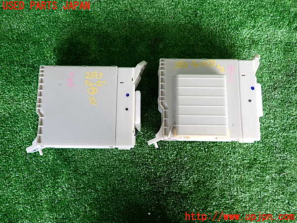 5UPJ-26936743]レクサス・IS F(USE20)ヒューズボックス3 中古_m0003.jpg