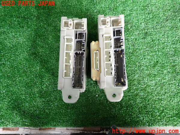 5UPJ-26936743]レクサス・IS F(USE20)ヒューズボックス3 中古_m0004.jpg