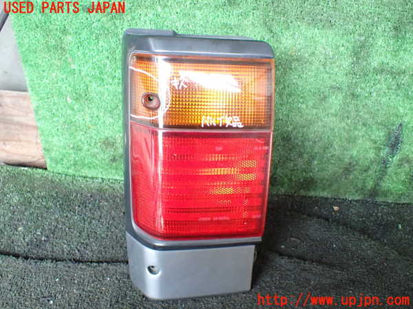 1UPJ-26941536]キャラバン コーチ(AEGE24)左テールランプ 中古_m0001.jpg