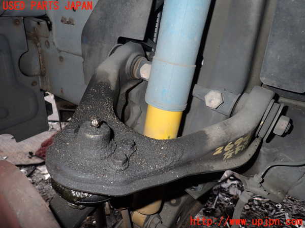 1UPJ-26945136]キャラバン コーチ(AEGE24)左フロントアッパーアーム1 中古_m0001.jpg