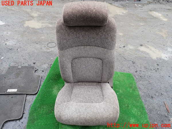 5UPJ-26947065]キャラバン コーチ(AEGE24)助手席シート 中古_m0001.jpg