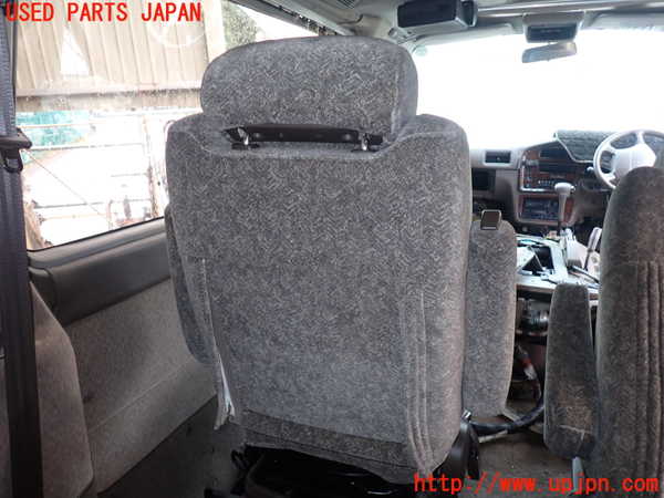 1UPJ-26947175]キャラバン コーチ(AEGE24)左2列目シート 中古_m0004.jpg