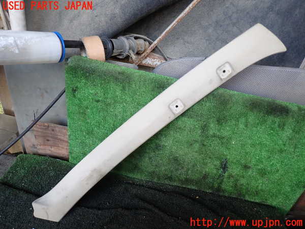 1UPJ-26947655]キャラバン コーチ(AEGE24)右フロントピラートリム 中古_m0001.jpg