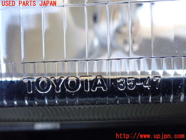 1UPJ-26951130]ハイラックスサーフ N130系 4ドア(LN130G)右ヘッドライト ハロゲン 中古_m0004.jpg