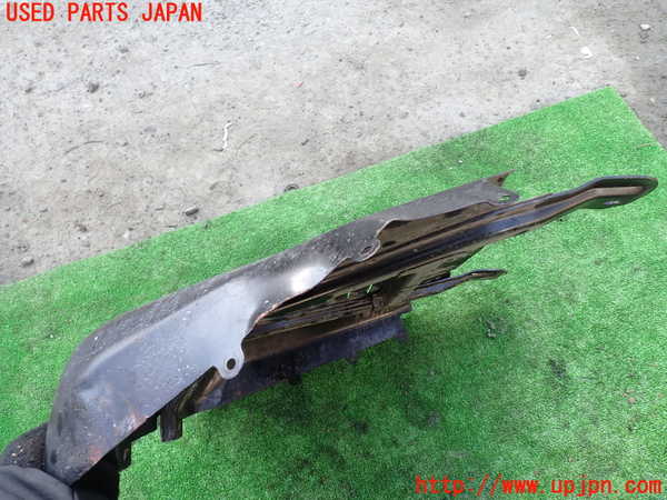 1UPJ-26951721]ハイラックスサーフ N130系 4ドア(LN130G)アンダーカバー1 中古_m0002.jpg