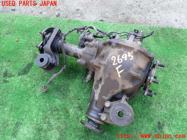 5UPJ-26954350]ハイラックスサーフ N130系 4ドア(LN130G)フロントデフ 中古_m0001.jpg