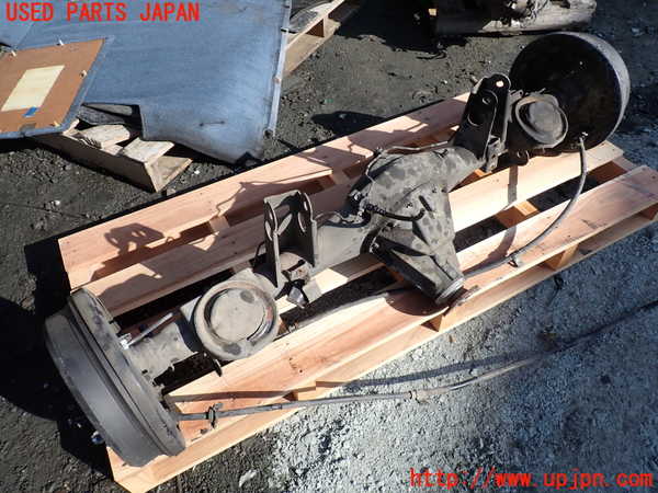 1UPJ-26954400]ハイラックスサーフ N130系 4ドア(LN130G)リアデフホーシング 中古_m0002.jpg