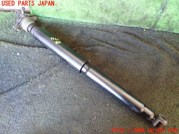 5UPJ-26955070]ハイラックスサーフ N130系 4ドア(LN130G)右リアショックアブソーバー 中古_m0001.jpg