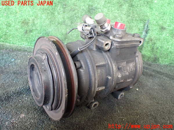 5UPJ-26956025]ハイラックスサーフ N130系 4ドア(LN130G)エアコンコンプレッサー 中古_m0001.jpg