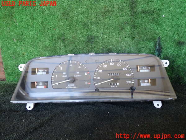 1UPJ-26956170]ハイラックスサーフ N130系 4ドア(LN130G)スピードメーター 中古_m0001.jpg