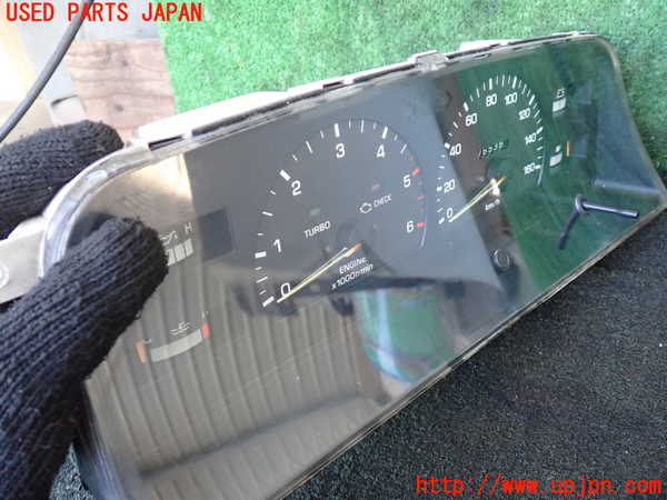 1UPJ-26956170]ハイラックスサーフ N130系 4ドア(LN130G)スピードメーター 中古_m0002.jpg