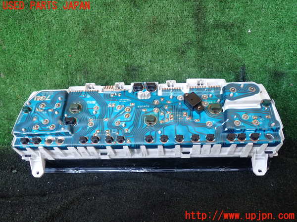 1UPJ-26956170]ハイラックスサーフ N130系 4ドア(LN130G)スピードメーター 中古_m0003.jpg