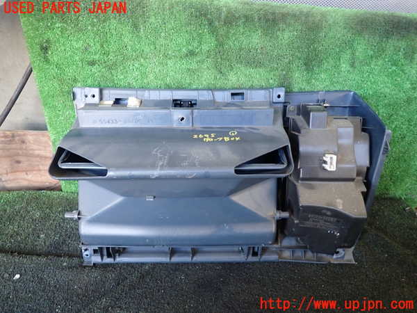 5UPJ-26957516]ハイラックスサーフ N130系 4ドア(LN130G)グローブボックス1 中古_m0004.jpg