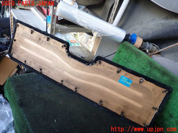 5UPJ-26951578]ハイラックスサーフ N130系 4ドア(LN130G)バックドア内張り 中古_m0004.jpg