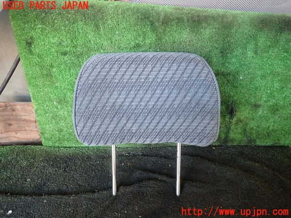1UPJ-26957070]ハイラックスサーフ N130系 4ドア(LN130G)助手席ヘッドレスト 中古_m0001.jpg