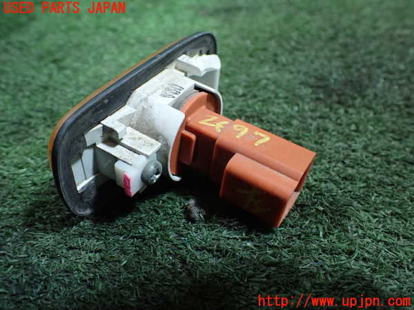 1UPJ-26971162]ステージア(WGC34)左ウィンカーレンズ ジャンク部品取り_m0003.jpg