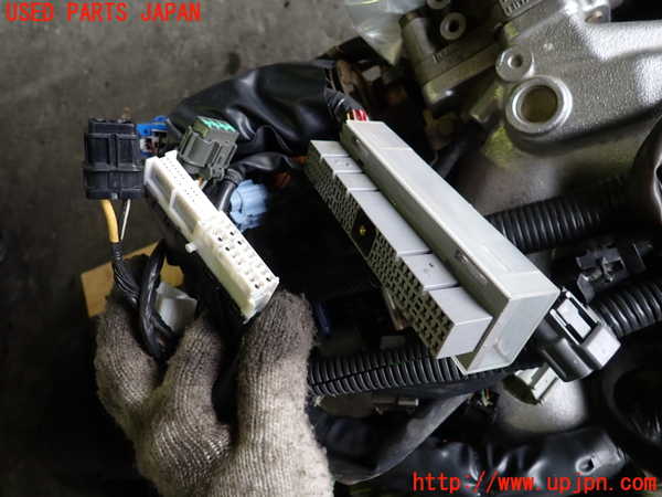 1UPJ-26972010]ステージア(WGC34)エンジン RB25DE 中古_m0003.jpg
