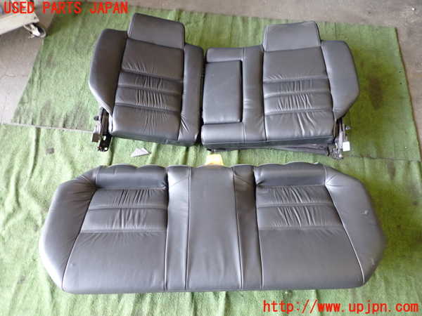 5UPJ-26977385]ステージア(WGC34)リアシート 中古_m0001.jpg