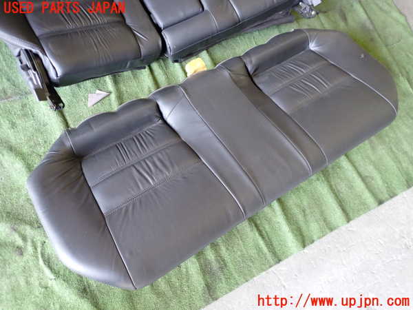 5UPJ-26977385]ステージア(WGC34)リアシート 中古_m0003.jpg