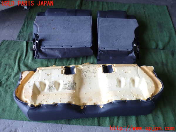 5UPJ-26977385]ステージア(WGC34)リアシート 中古_m0004.jpg