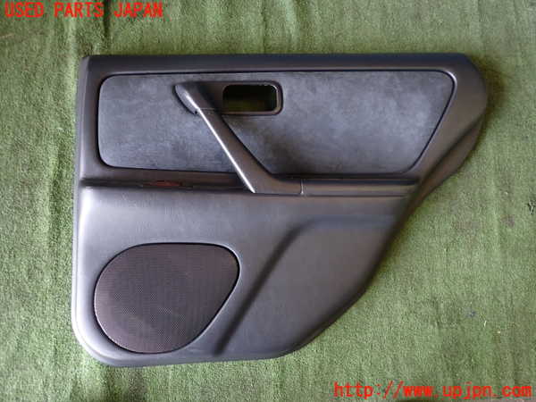 1UPJ-26971294]ステージア(WGC34)右後ドア内張り 中古_m0001.jpg