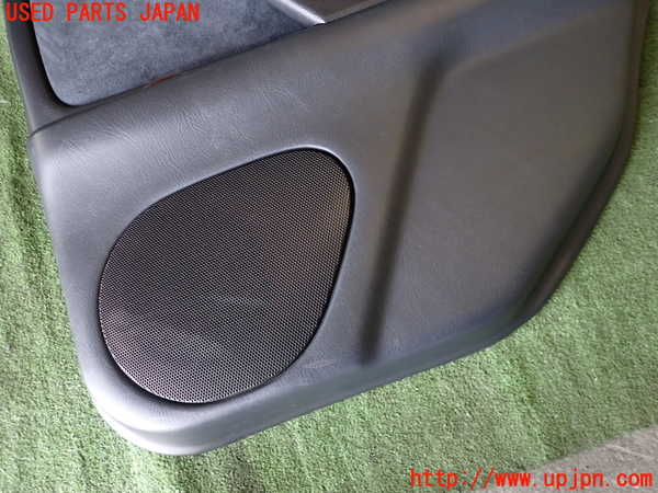 1UPJ-26971294]ステージア(WGC34)右後ドア内張り 中古_m0002.jpg