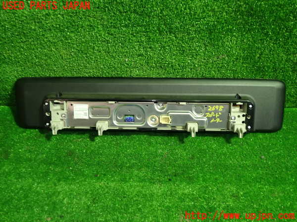 1UPJ-26986170]ベンツ A200 d セダン(177112)スピードメーター 中古_m0005.jpg