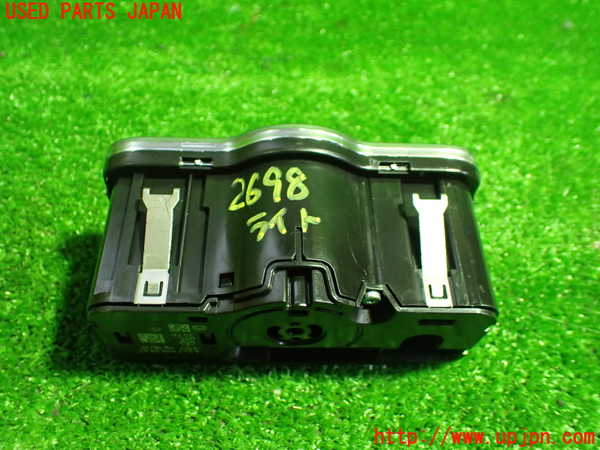 1UPJ-26986285]ベンツ A200 d セダン(177112)ライトスイッチ 中古_m0004.jpg